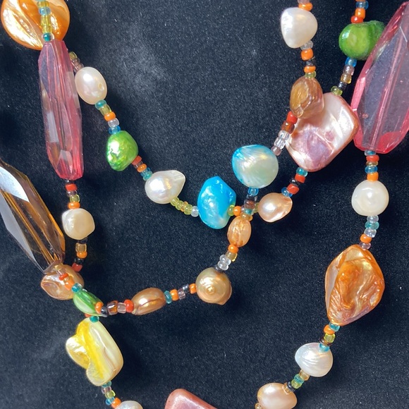 17" Colorful Small & Large Bead and Shell Necklace Multi Tier Layered - Picture 7 of 14